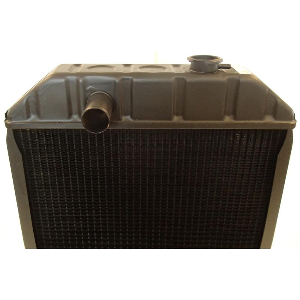 New Radiator C7NN8005N Fits Ford Tractor 3910 4110 420 445 4610 515 530A 531 532