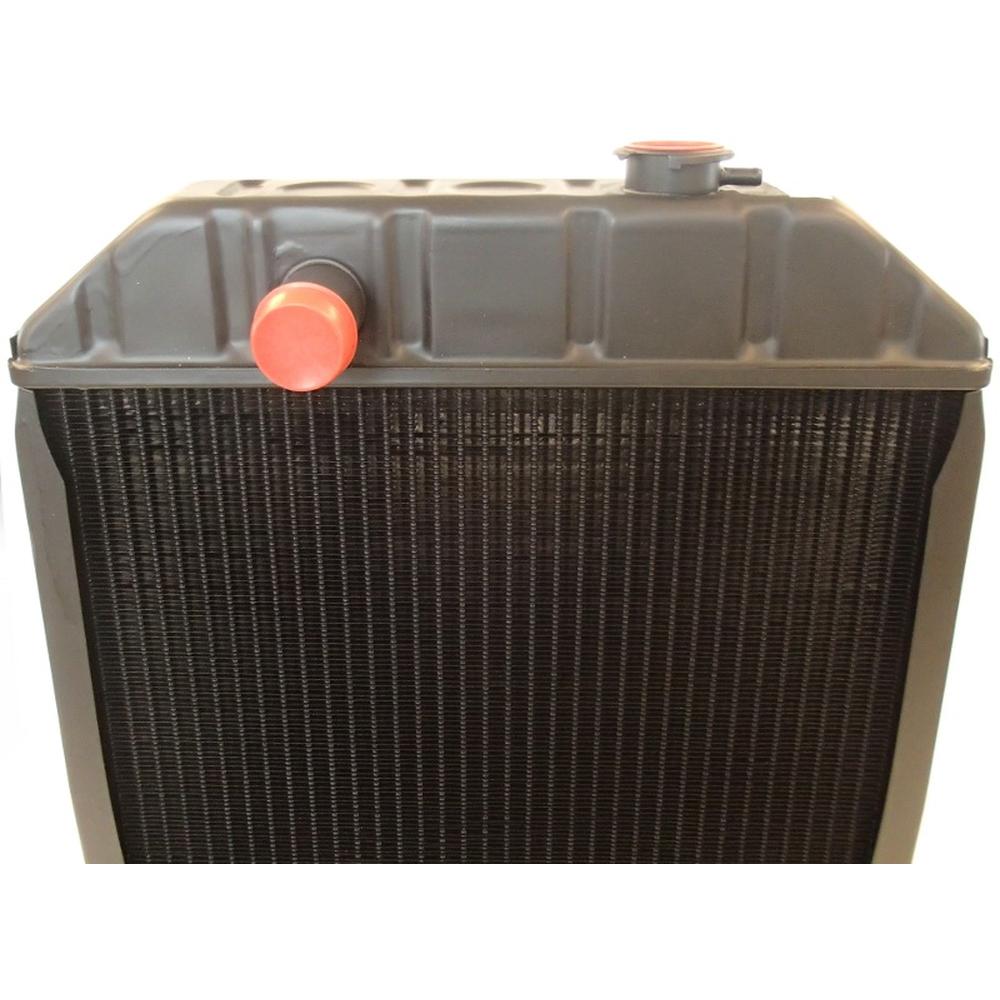 New Radiator C7NN8005N Fits Ford Tractor 3910 4110 420 445 4610 515 530A 531 532